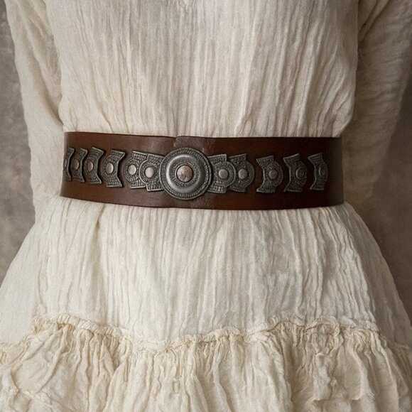 Vintage Accessories - Vintage Avignon Brown Leather Embellished Metalwork Wide Belt size M Bohemian